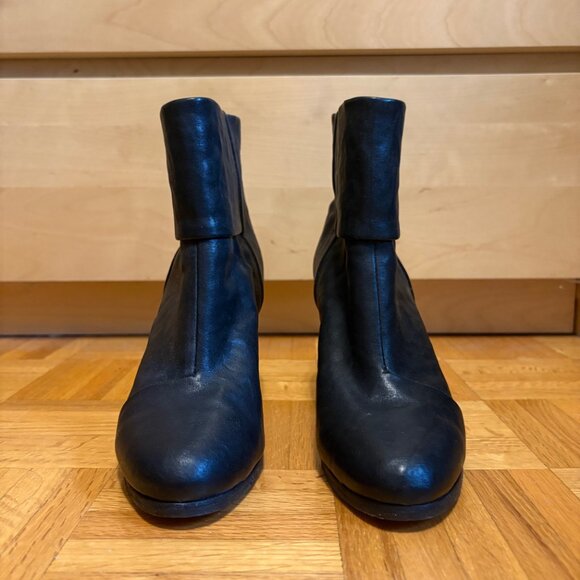 RAG & BONE CLASSIC NEWBURY BOOT IN BLACK, LIKE NEW SIZE: 7.5 - Picture 2 of 11